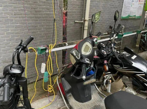 電單車充電樁，智能無線充電樁，智能掃碼電動自行車充電樁廠家